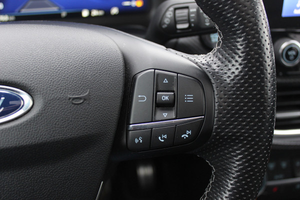 Ford Puma 1.0 EcoBoost Hybrid ST-Line X Vignale 155pk / NL Auto! / Full option! / Trekhaak / Panoramadak / Camera / Leder / CarPlay / B&O / 18'' / Keyless / Stuur+Stoelverwarming / Dodehoek / DAB / Verwarmde voorruit / ACC