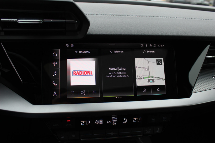 Audi A3 Sportback 45 TFSI e S edition Competition / Trekhaak / Panoramadak / CarPlay / Matrix LED / Keyless / Parkeerhulp V+A / 18'' / Half leder / Navigatie / DAB / Dodehoek / Stoelverwarming / ACC