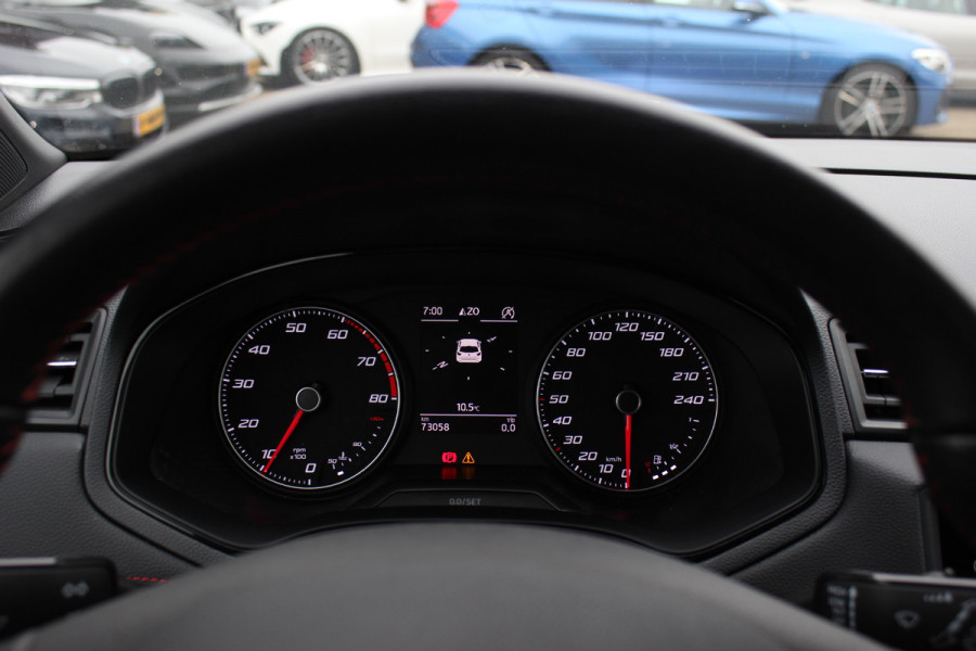 Seat Ibiza 1.0 TSI FR Business Intense / Camera / CarPlay / Keyless / 18'' / DAB / Stoelverwarming / ACC