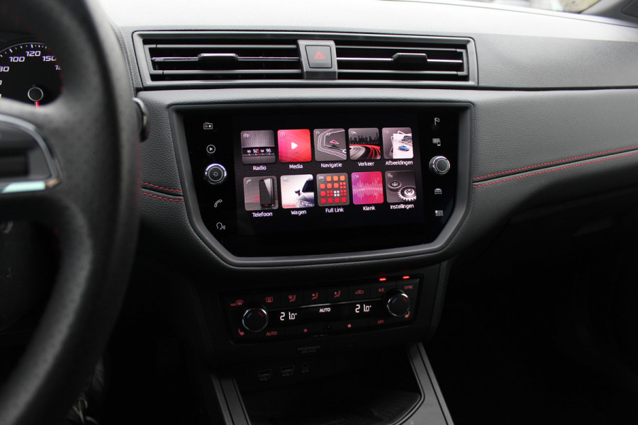 Seat Ibiza 1.0 TSI FR Business Intense / Camera / CarPlay / Keyless / 18'' / DAB / Stoelverwarming / ACC