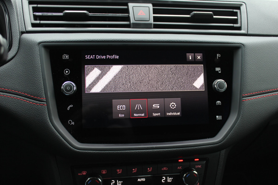 Seat Ibiza 1.0 TSI FR Business Intense / Camera / CarPlay / Keyless / 18'' / DAB / Stoelverwarming / ACC