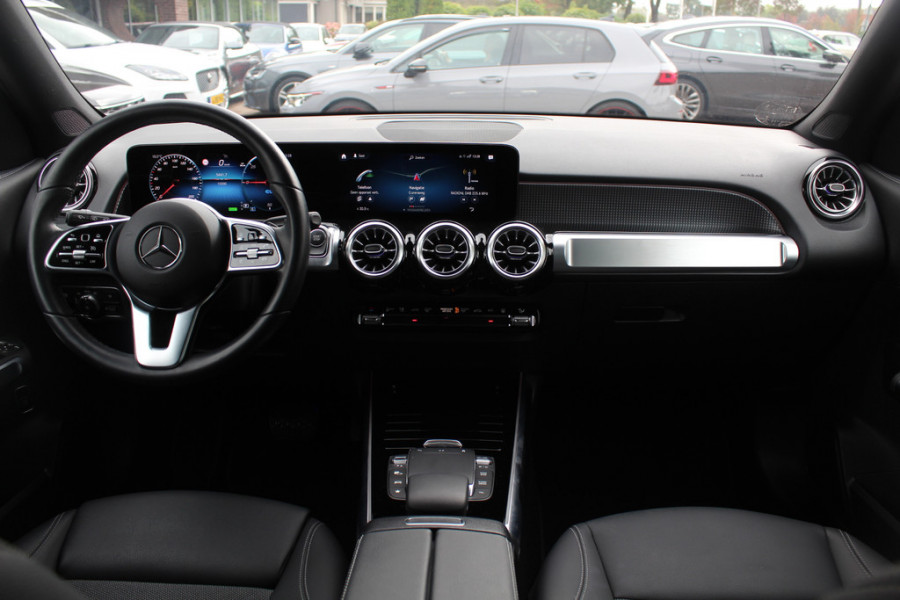 Mercedes-Benz EQB 250 Business Line 7p. 67 kWh / Camera / Apple CarPlay / Half leder / Keyless / 18'' / Navigatie / DAB / Dodehoek / Cruise Control