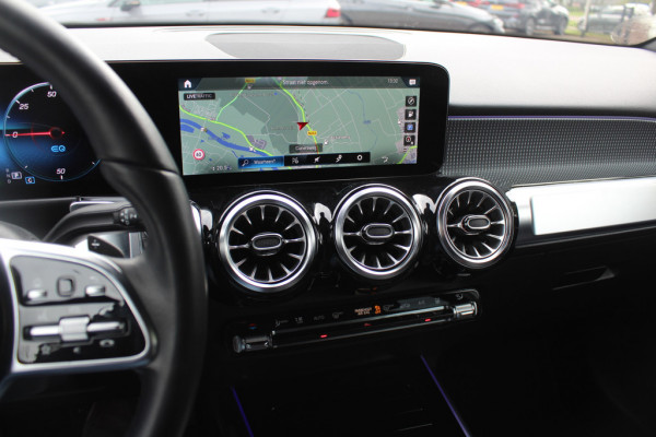 Mercedes-Benz EQB 250 Business Line 7p. 67 kWh / Camera / Apple CarPlay / Half leder / Keyless / 18'' / Navigatie / DAB / Dodehoek / Cruise Control