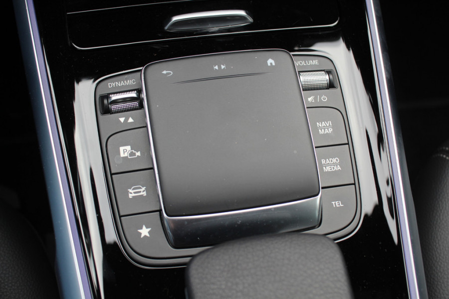 Mercedes-Benz EQB 250 Business Line 7p. 67 kWh / Camera / Apple CarPlay / Half leder / Keyless / 18'' / Navigatie / DAB / Dodehoek / Cruise Control