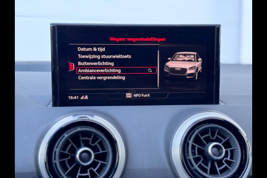 Audi Q2 35 TFSI S Edition Pano/Keyless/Camera/Sfeer