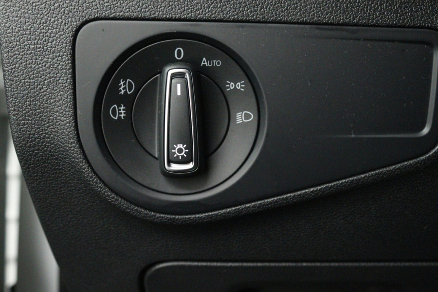 Volkswagen Tiguan 1.5 TSI Comfortline Business (NAVIGATIE, TREKHAAK, 360 CAMERA, VIRTUAL COCKPIT, LED)