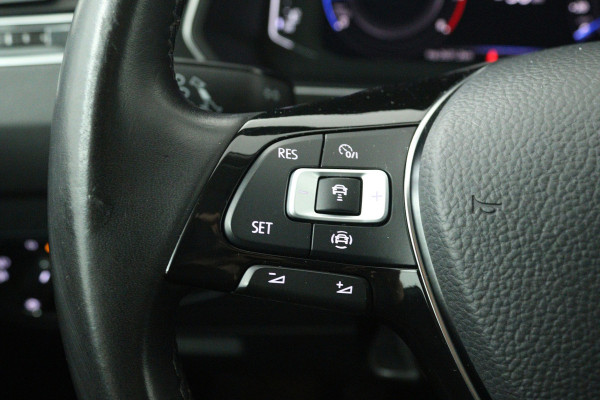 Volkswagen Tiguan 1.5 TSI Comfortline Business (NAVIGATIE, TREKHAAK, 360 CAMERA, VIRTUAL COCKPIT, LED)