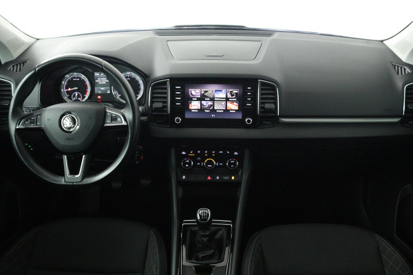 Škoda Karoq 1.0 TSI Clever Edition (NAVIGATIE, STOELVERWARMING, PARKEERSENSOREN, CARPLAY)