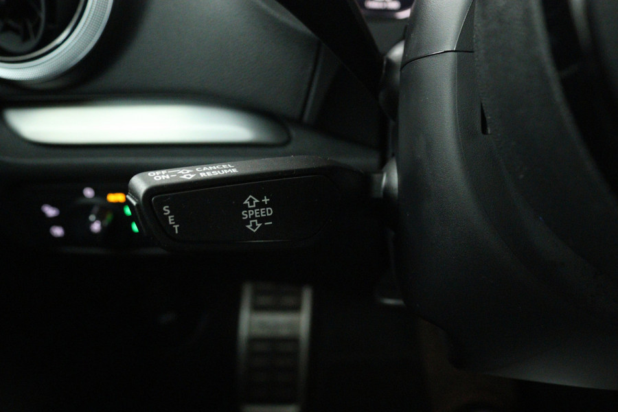 Audi A3 Sportback 35 TFSI CoD Advance Sport S-Line (VIRTUAL COCKPIT, STOELVERWARMING, LED, PDC, 1e EIGENAAR, GOED ONDERHOUDEN)
