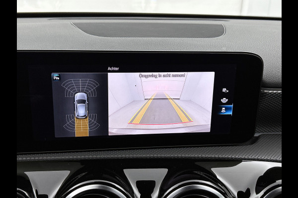 Mercedes-Benz A-Klasse 180 Business Solution Luxury Ledkoplampen | Sfeerverlichting | Stoelverwarming | Parkeerpakket met achteruitrijcamera. Inclusief 48 maanden MB Certified garantie voor Europa.