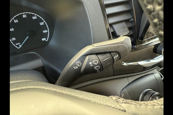 Ford E-Transit 390 75kWh 184PK 390 Elektrisch 75kWh 334km WLTP BEV Snelladen L2H2 Climate Control Tachograaf Carplay 360° Camera Stoelverwarming Parkeersensoren voor achter Laadkabel