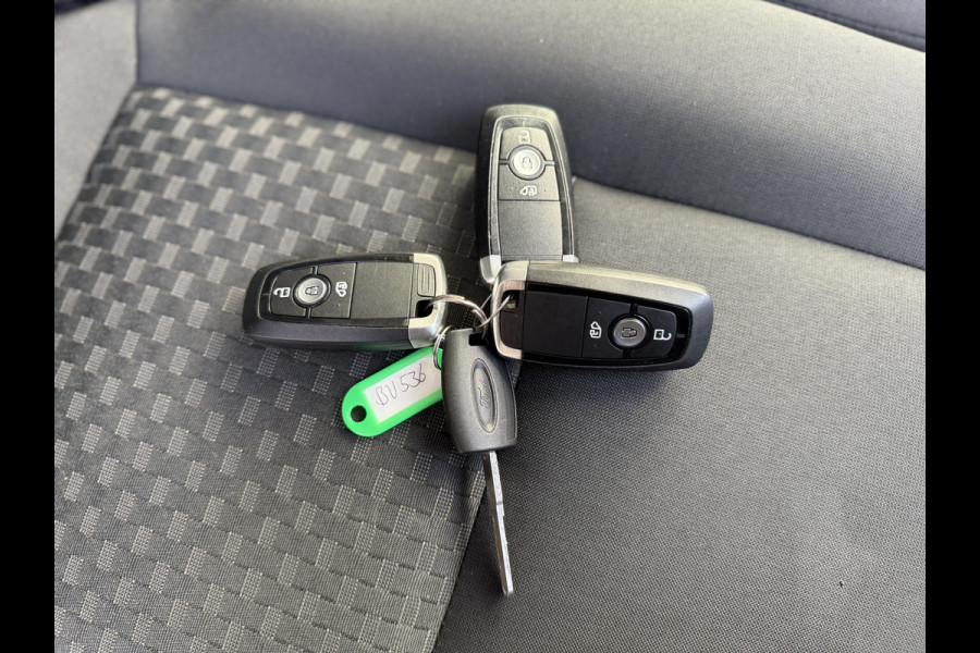 Ford E-Transit 390 75kWh 184PK 390 Elektrisch 75kWh 334km WLTP BEV Snelladen L2H2 Climate Control Tachograaf Carplay 360° Camera Stoelverwarming Parkeersensoren voor achter Laadkabel