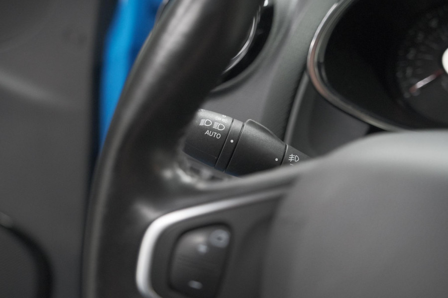 Renault Clio Estate TCe 90 Intens | Navigatie | Parkeersensoren | Half Leder | Climate Control | Dakrails