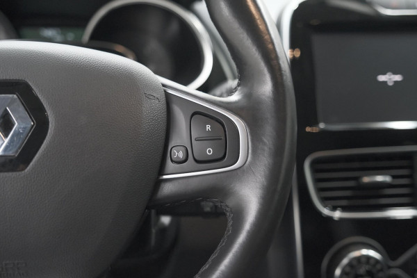 Renault Clio Estate TCe 90 Intens | Navigatie | Parkeersensoren | Half Leder | Climate Control | Dakrails