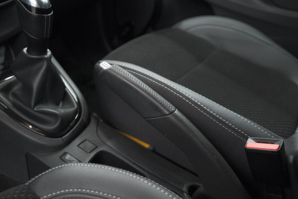 Renault Clio Estate TCe 90 Intens | Navigatie | Parkeersensoren | Half Leder | Climate Control | Dakrails