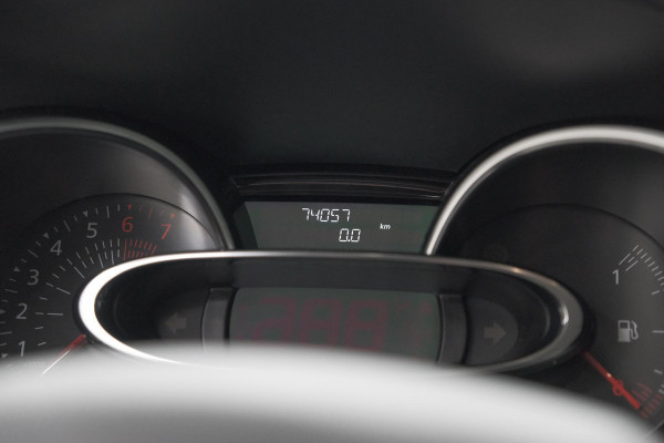 Renault Clio Estate TCe 90 Intens | Navigatie | Parkeersensoren | Half Leder | Climate Control | Dakrails