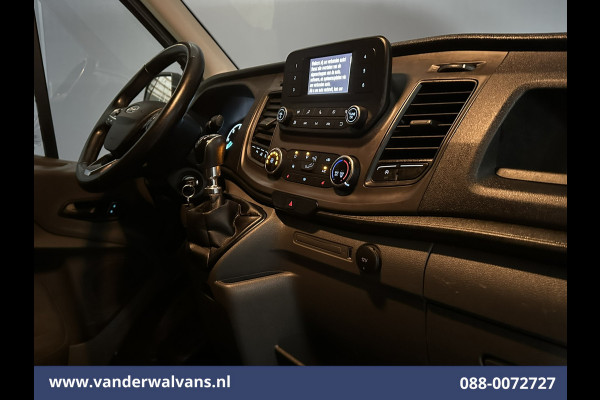 Ford Transit 2.0 TDCI 131pk L4H3 Jumbo Euro6 Airco | Camera | Cruisecontrol | Stoelverwarming Verwarmde voorruit, Parkeersensoren, Bijrijdersbank, 2750kg trekvermogen