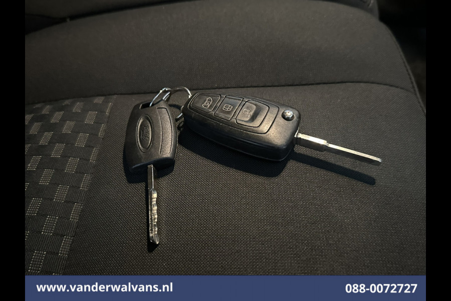 Ford Transit 2.0 TDCI 131pk L4H3 Jumbo Euro6 Airco | Camera | Cruisecontrol | Stoelverwarming Verwarmde voorruit, Parkeersensoren, Bijrijdersbank, 2750kg trekvermogen