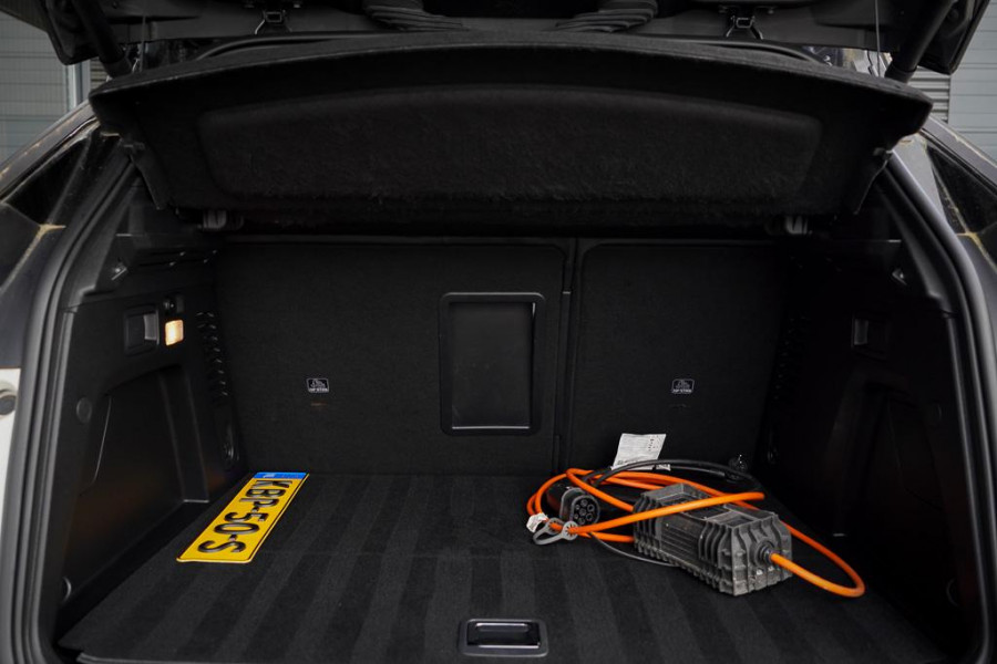 Peugeot 3008 1.6 HYbrid4 300 GT / Dode Hoek / Zwart Dak / Parelmoer Wit / Carplay