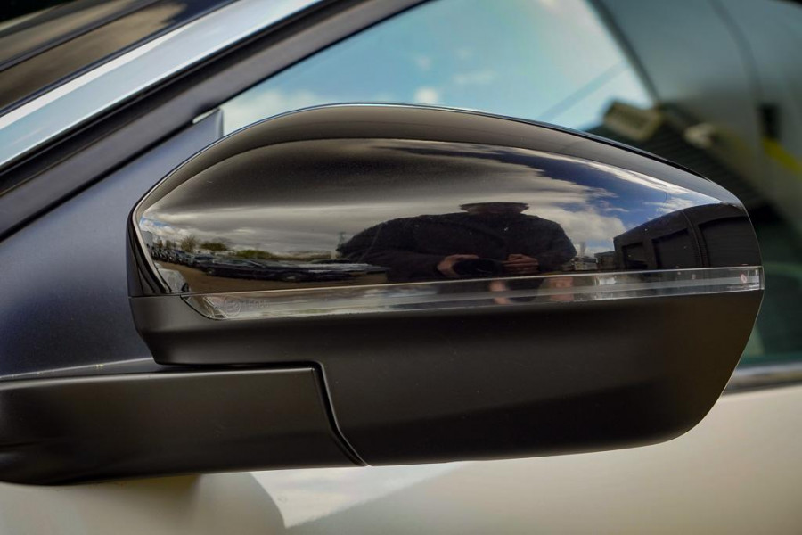 Peugeot 3008 1.6 HYbrid4 300 GT / Dode Hoek / Zwart Dak / Parelmoer Wit / Carplay