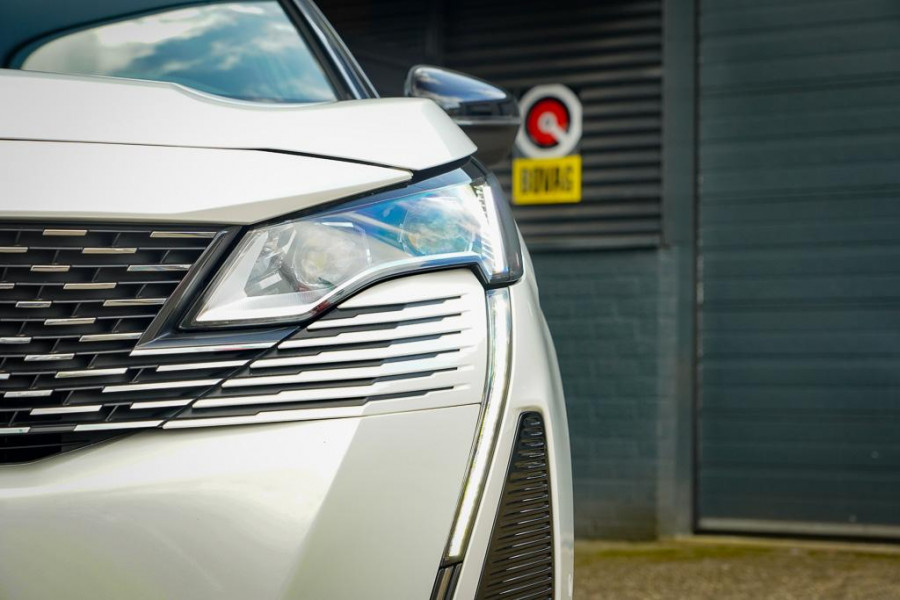 Peugeot 3008 1.6 HYbrid4 300 GT / Dode Hoek / Zwart Dak / Parelmoer Wit / Carplay