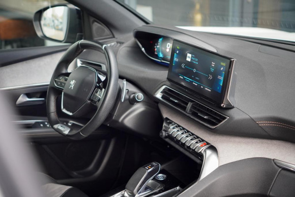 Peugeot 3008 1.6 HYbrid4 300 GT / Dode Hoek / Zwart Dak / Parelmoer Wit / Carplay