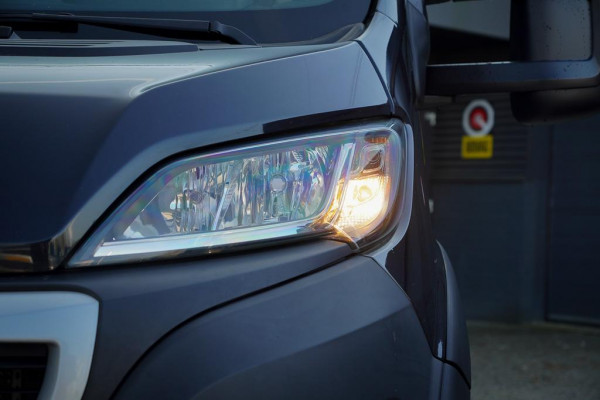 Peugeot Boxer 335 2.2 BlueHDi 165 L3H2 Pro / Oprijwagen / Autotransport / 1290 kg laadgewicht / Luchtvering / Lier / Jegger Alu Opbouw