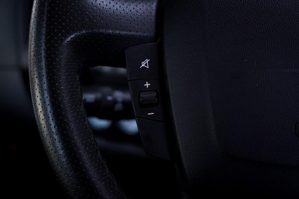 Peugeot Boxer 335 2.2 BlueHDi 165 L3H2 Pro / Oprijwagen / Autotransport / 1290 kg laadgewicht / Luchtvering / Lier / Jegger Alu Opbouw