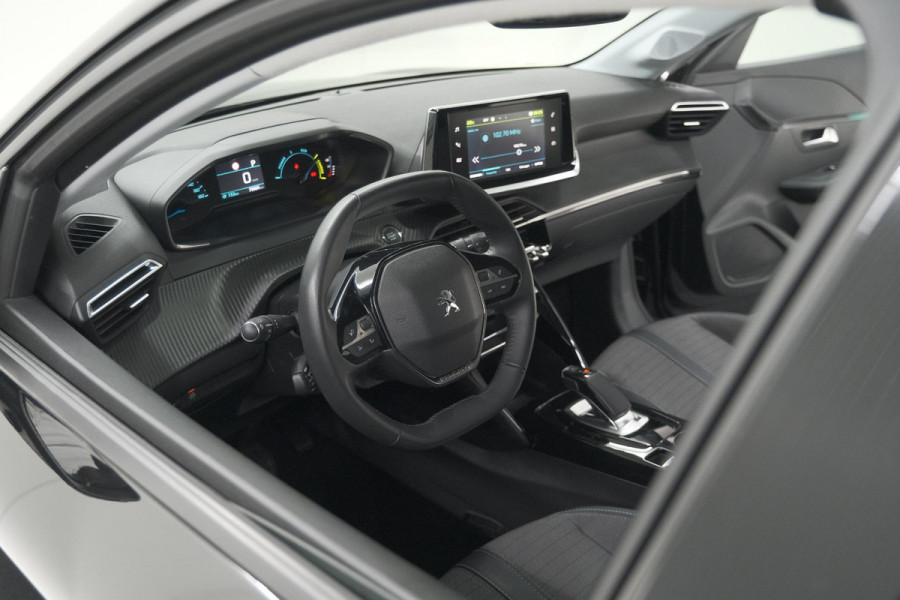 Peugeot e-208 EV Allure 50 kWh | Parkeersensoren | Apple Carplay | Climate Control | 3-fasen