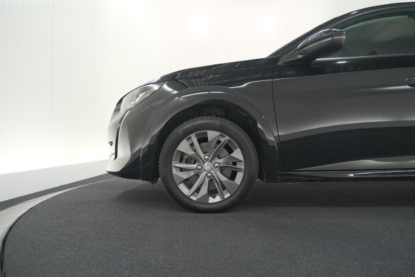 Peugeot e-208 EV Allure 50 kWh | Parkeersensoren | Apple Carplay | Climate Control | 3-fasen