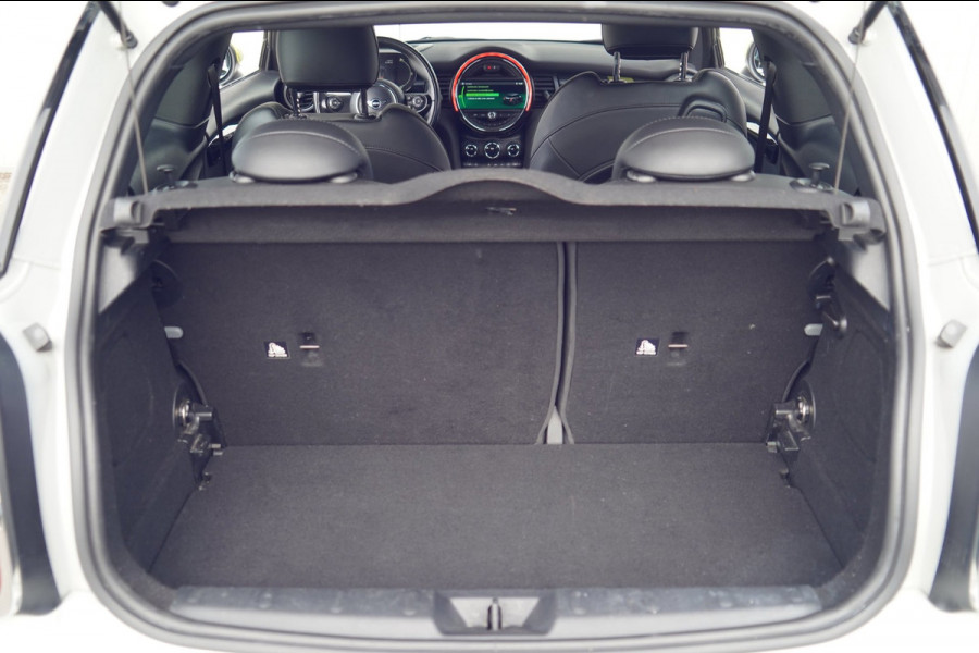 MINI Mini Electric Charged 33 kWh / Incl. BTW / Harman Kardon / Camera / Navi / Stoelverw. / Head-Up / Leder