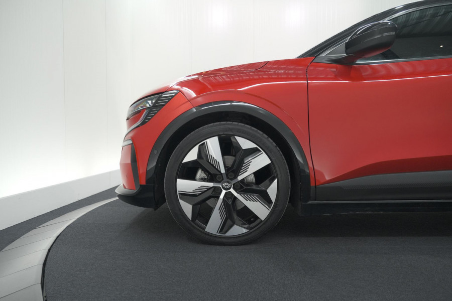 Renault Mégane E-Tech EV60 Optimum Charge Techno | Trekhaak | Harman/Kardon | Camera | Adaptieve Cruise Control | Pack Winter | SOH = 92,5%