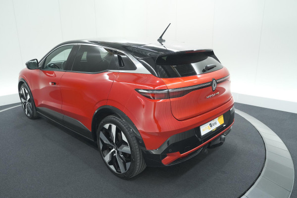 Renault Mégane E-Tech EV60 Optimum Charge Techno | Trekhaak | Harman/Kardon | Camera | Adaptieve Cruise Control | Pack Winter | SOH = 92,5%