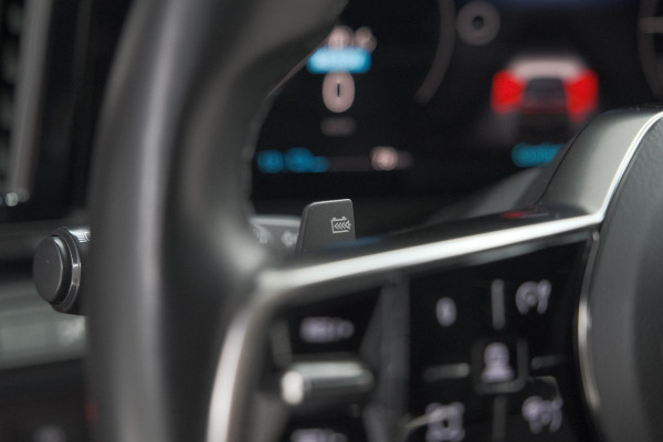 Renault Mégane E-Tech EV60 Optimum Charge Techno | Trekhaak | Harman/Kardon | Camera | Adaptieve Cruise Control | Pack Winter | SOH = 92,5%