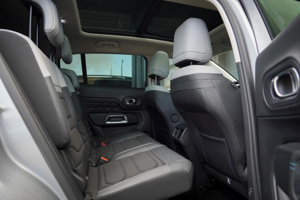 Citroën C5 Aircross 1.6 Plug-in Hybrid 225 Shine / Pano / Black Pack / Dode Hoek / Carplay