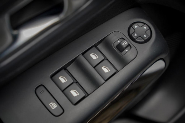 Citroën C5 Aircross 1.6 Plug-in Hybrid 225 Shine / Pano / Black Pack / Dode Hoek / Carplay