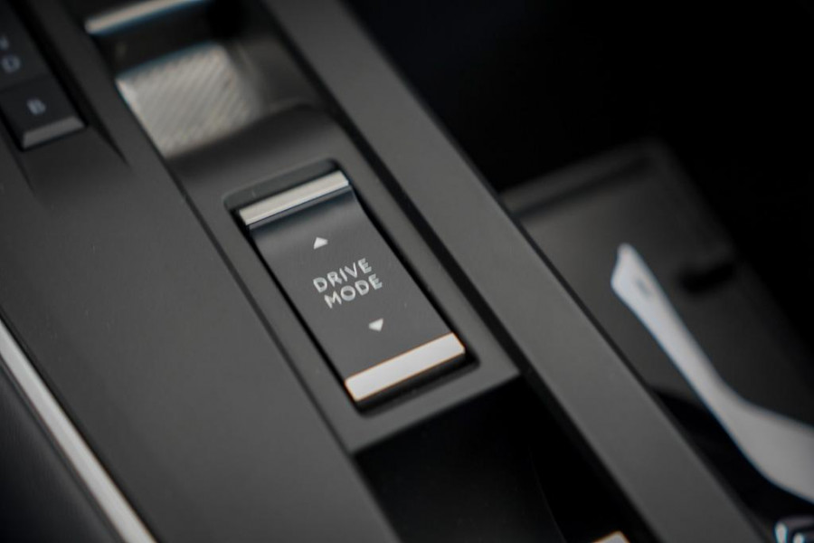 Citroën C5 Aircross 1.6 Plug-in Hybrid 225 Shine / Pano / Black Pack / Dode Hoek / Carplay