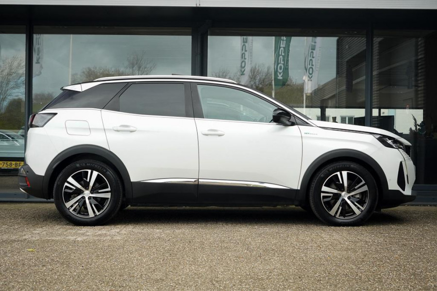 Peugeot 3008 1.6 HYbrid4 300 GT / Pano / Elek Klep / Carplay / Black Pack