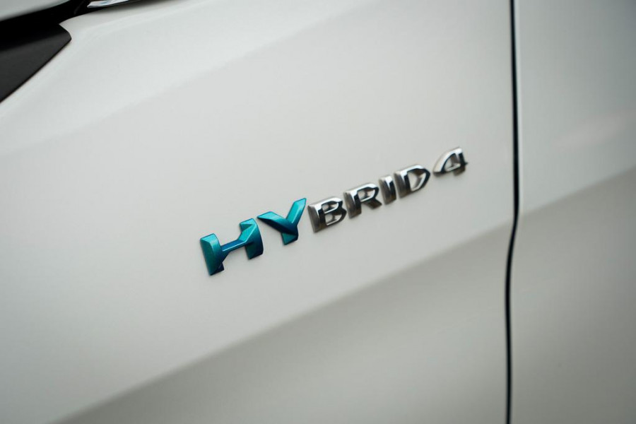 Peugeot 3008 1.6 HYbrid4 300 GT / Pano / Elek Klep / Carplay / Black Pack