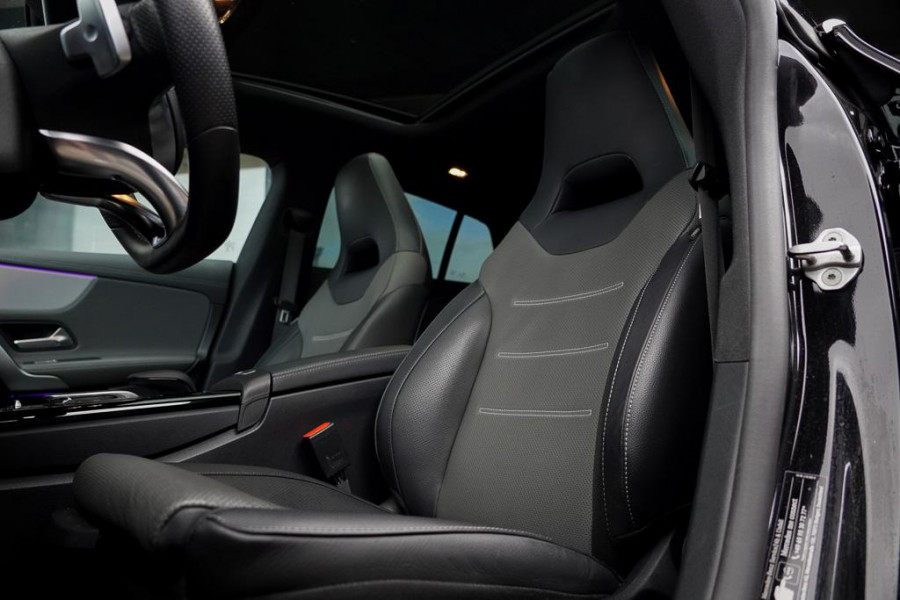 Mercedes-Benz CLA-Klasse 250e AMG Line / Pano / Sfeerverlichting / Stoelverwarming+Ventilatie / Leder / HUD
