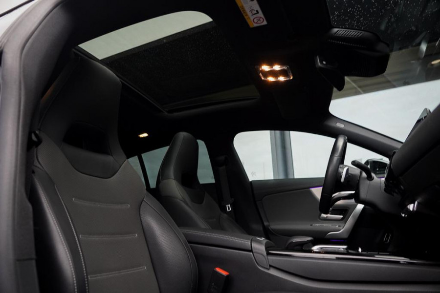 Mercedes-Benz CLA-Klasse 250e AMG Line / Pano / Sfeerverlichting / Stoelverwarming+Ventilatie / Leder / HUD