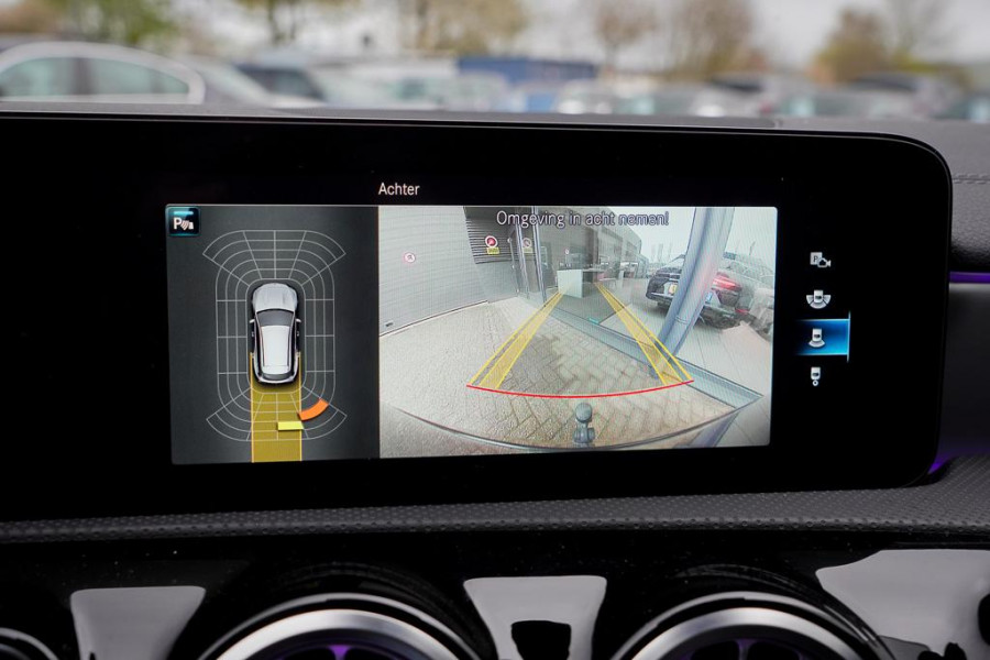 Mercedes-Benz CLA-Klasse 250e AMG Line / Pano / Sfeerverlichting / Stoelverwarming+Ventilatie / Leder / HUD