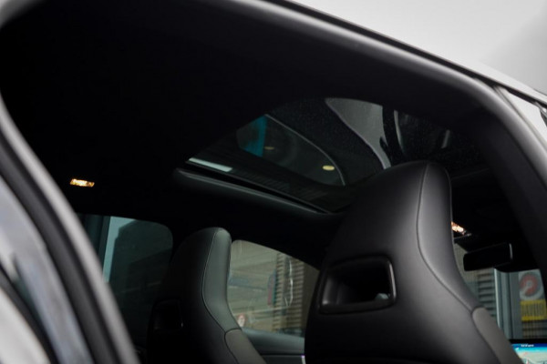 Mercedes-Benz CLA-Klasse 250e AMG Line / Pano / Sfeerverlichting / Stoelverwarming+Ventilatie / Leder / HUD