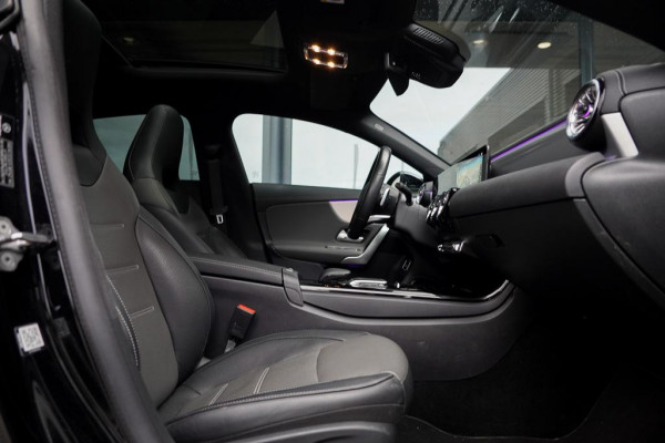 Mercedes-Benz CLA-Klasse 250e AMG Line / Pano / Sfeerverlichting / Stoelverwarming+Ventilatie / Leder / HUD