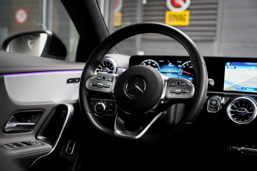 Mercedes-Benz CLA-Klasse 250e AMG Line / Pano / Sfeerverlichting / Stoelverwarming+Ventilatie / Leder / HUD