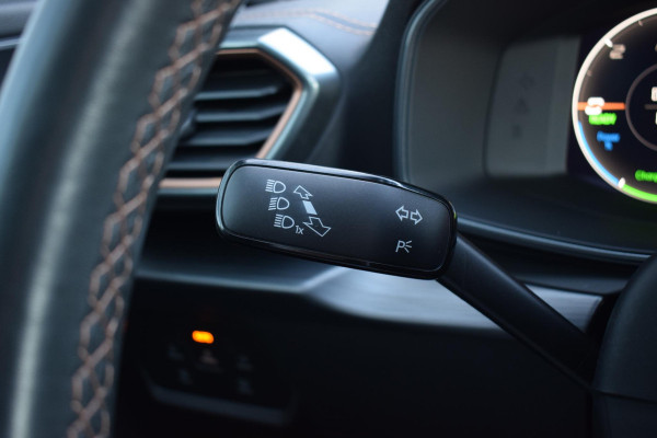 CUPRA Formentor 1.4 TSI e-Hybrid Essential | Adaptive | Pano | 18"| Carplay |