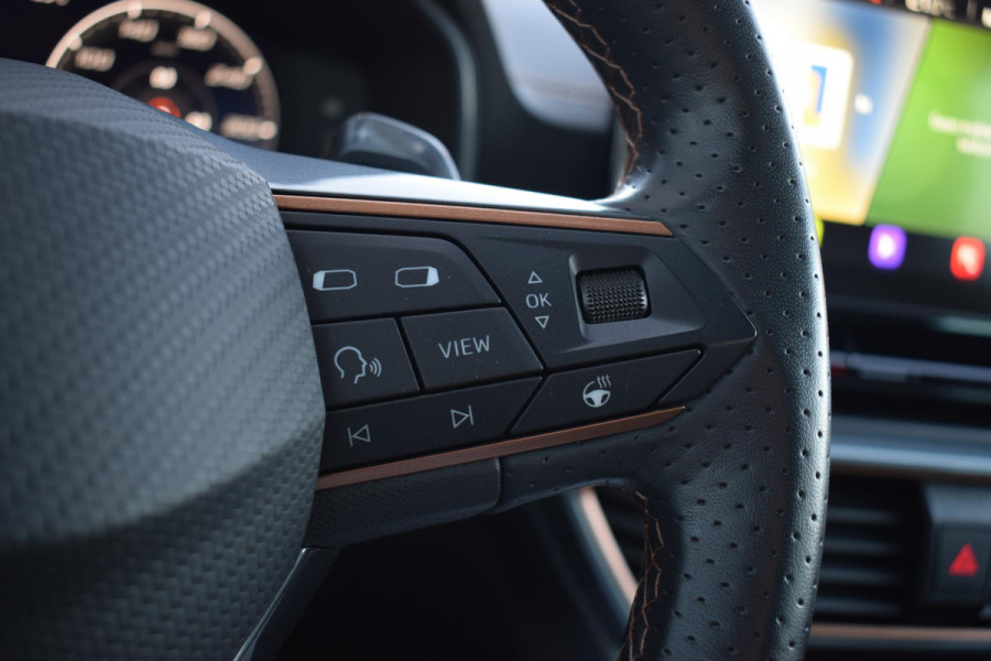 CUPRA Formentor 1.4 TSI e-Hybrid Essential | Adaptive | Pano | 18"| Carplay |