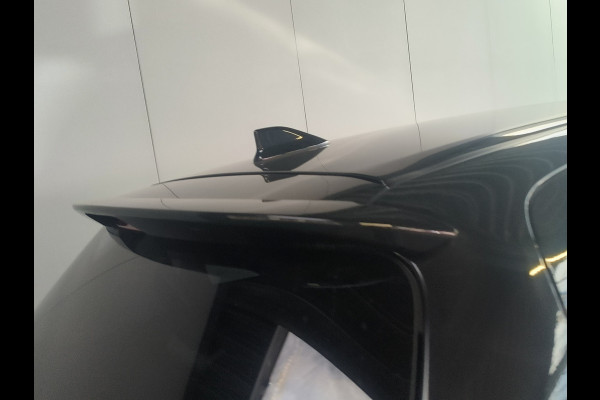 Toyota Yaris 1.5 VVT-i Dynamic uit 2020 Rijklaar + 12 maanden Bovag-garantie Henk Jongen Auto's in Helmond,  al 50 jaar service zoals 't hoort!