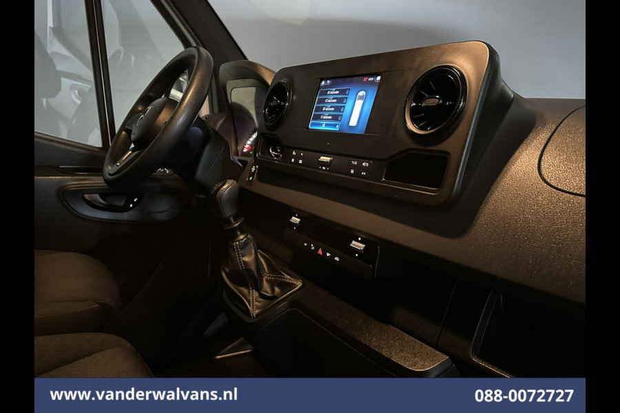 Mercedes-Benz Sprinter 317 CDI 170pk L3H2 Euro6 Airco | Camera | Navigatie | Apple Carplay | Trekhaak Android Auto, Parkeersensoren, Bijrijdersbank