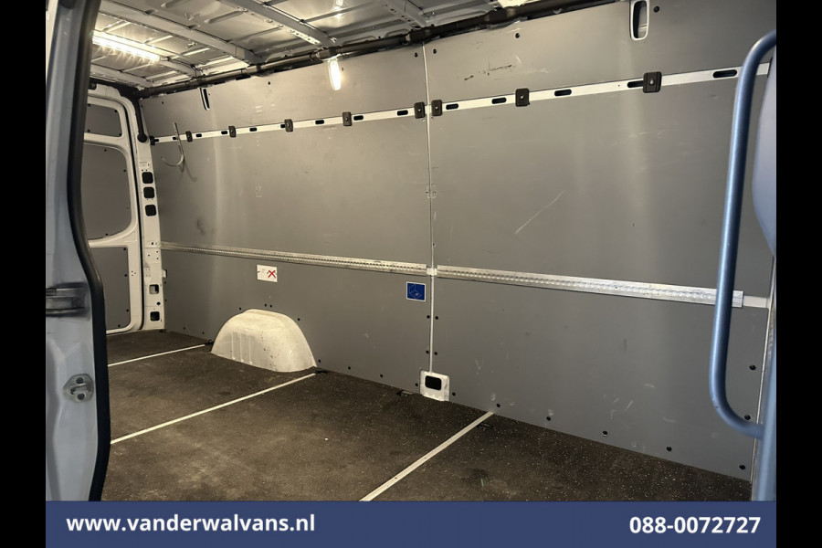 Mercedes-Benz Sprinter 317 CDI 170pk L3H2 Euro6 Airco | Camera | Navigatie | Apple Carplay | Trekhaak Android Auto, Parkeersensoren, Bijrijdersbank